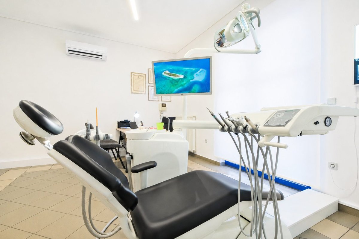 Platana dental clinic